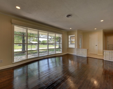 415 Silliman Street - Photo Thumbnail 5