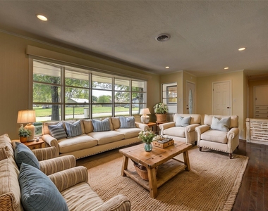 415 Silliman Street - Photo Thumbnail 6