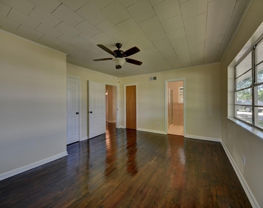 415 Silliman Street - Photo Thumbnail 11