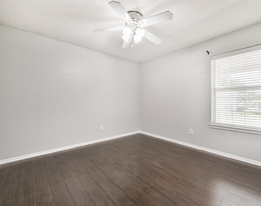 2401 Woody Road - Photo Thumbnail 20