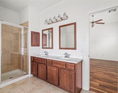 1613 Saulnier Street - Photo Thumbnail 18