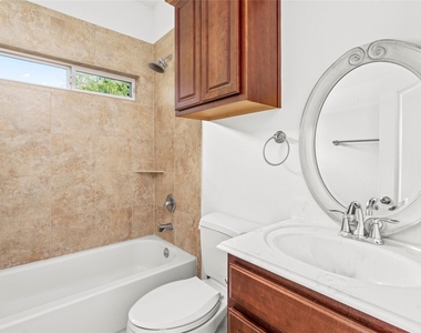 1613 Saulnier Street - Photo Thumbnail 15
