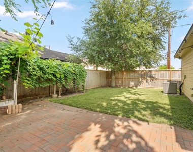 1613 Saulnier Street - Photo Thumbnail 25
