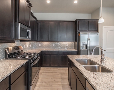 28104 Rocky Heights Drive - Photo Thumbnail 9