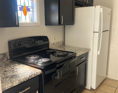6111 Beverly Hill Street - Photo Thumbnail 3