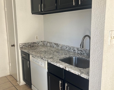 6111 Beverly Hill Street - Photo Thumbnail 4