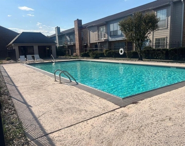 6111 Beverly Hill Street - Photo Thumbnail 15