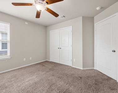 1945 Briar Grove Drive - Photo Thumbnail 15