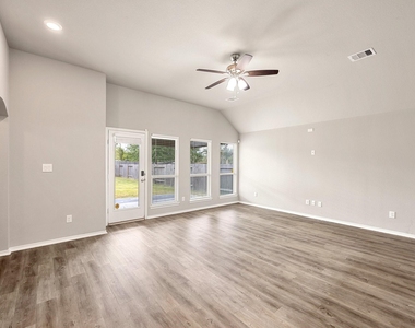 1945 Briar Grove Drive - Photo Thumbnail 6