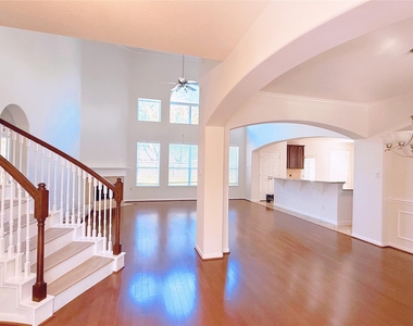 8610 Rising Oak Lane - Photo Thumbnail 33