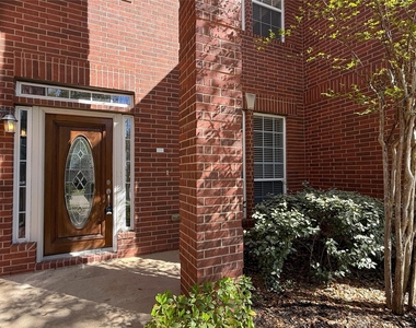 8610 Rising Oak Lane - Photo Thumbnail 16