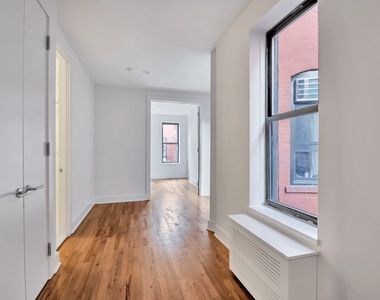 358 West 45th Street #4D - Photo Thumbnail 3