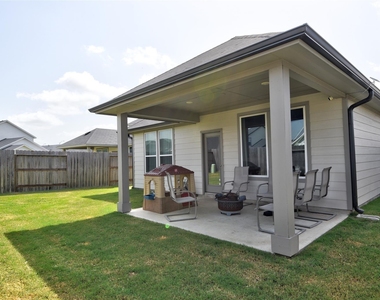 7215 Clearwater Cove Drive - Photo Thumbnail 24