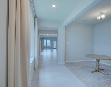 7215 Clearwater Cove Drive - Photo Thumbnail 7