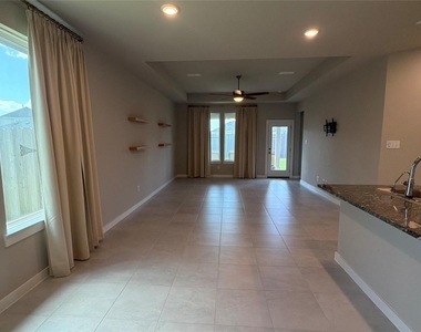 7215 Clearwater Cove Drive - Photo Thumbnail 25