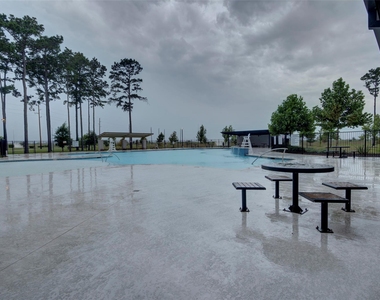 7215 Clearwater Cove Drive - Photo Thumbnail 27