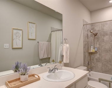 7215 Clearwater Cove Drive - Photo Thumbnail 7