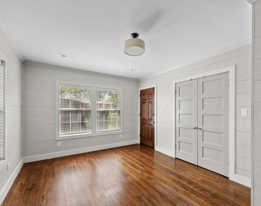 1036 Jackson Street - Photo Thumbnail 15