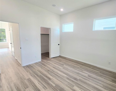 4713 Mallow Street - Photo Thumbnail 18