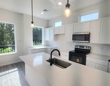 4713 Mallow Street - Photo Thumbnail 14