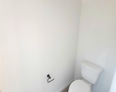 4713 Mallow Street - Photo Thumbnail 21