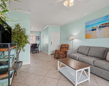 7000 Seawall Boulevard - Photo Thumbnail 4