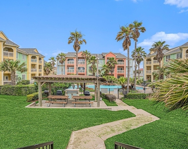 7000 Seawall Boulevard - Photo Thumbnail 22