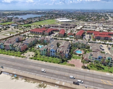 7000 Seawall Boulevard - Photo Thumbnail 25