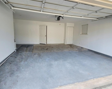 5227 Clarkston Lane - Photo Thumbnail 24