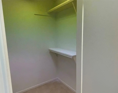7710 Ashmole Lane - Photo Thumbnail 14