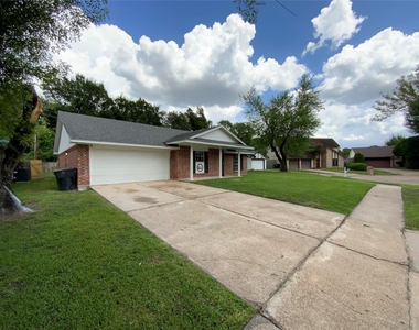 7710 Ashmole Lane - Photo Thumbnail 1