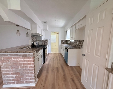 12214 Corona Lane - Photo Thumbnail 29