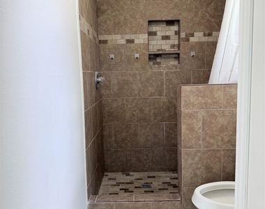 12214 Corona Lane - Photo Thumbnail 24