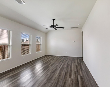 5858 Rosehill Forest Lane - Photo Thumbnail 1