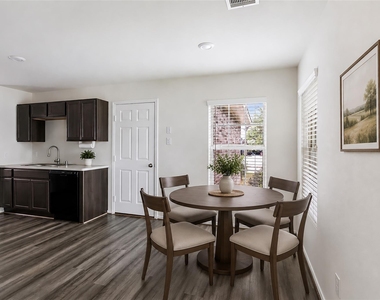 5858 Rosehill Forest Lane - Photo Thumbnail 5