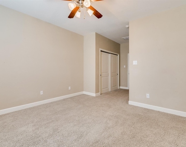 5807 Larkin Street - Photo Thumbnail 27