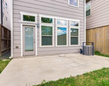 5807 Larkin Street - Photo Thumbnail 14
