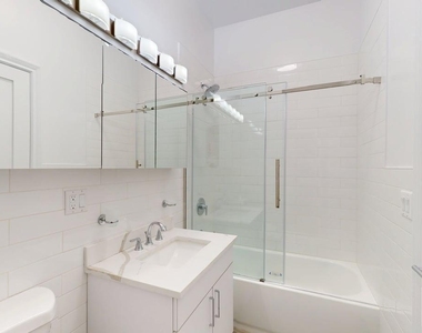 25 West 68th Street #1E - Photo Thumbnail 7