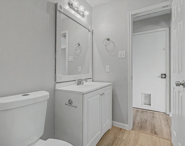 19206 Terra Forest Court - Photo Thumbnail 24