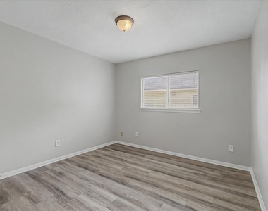 19206 Terra Forest Court - Photo Thumbnail 22