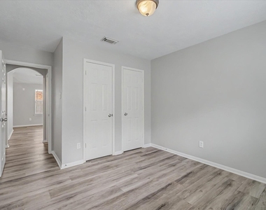 19206 Terra Forest Court - Photo Thumbnail 21