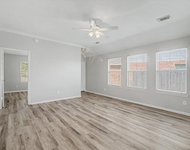 19206 Terra Forest Court - Photo Thumbnail 5