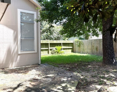 12311 Hamsfield Court - Photo Thumbnail 12