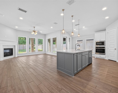232 W Netleaf Court - Photo Thumbnail 15