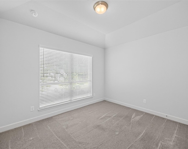 232 W Netleaf Court - Photo Thumbnail 21