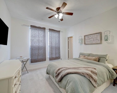 3323 Masters Point Drive - Photo Thumbnail 19