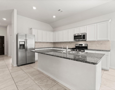 4234 Green Landing Drive - Photo Thumbnail 9