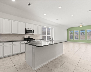 4234 Green Landing Drive - Photo Thumbnail 7