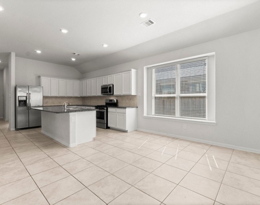 4234 Green Landing Drive - Photo Thumbnail 8