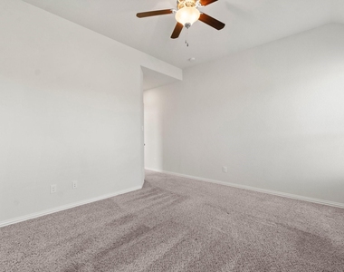 4234 Green Landing Drive - Photo Thumbnail 18
